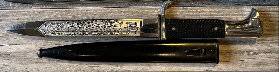 CARL EICKHORN
Long - Single-Etched Dress Bayonet